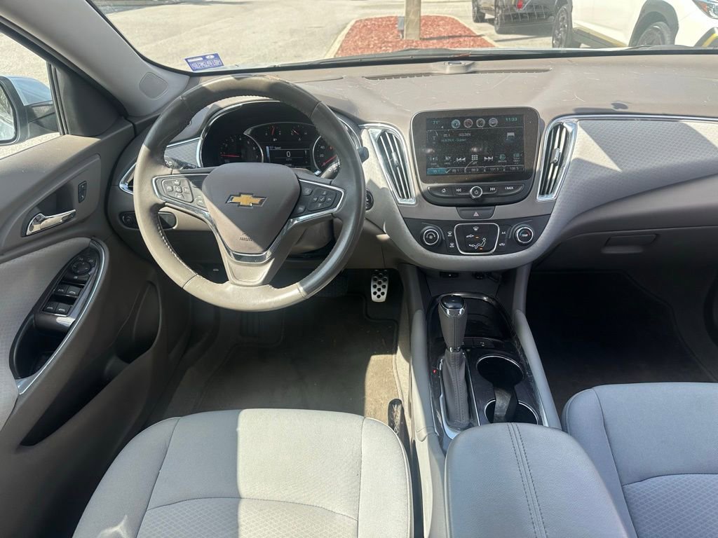 Used 2017 Chevrolet Malibu LT w/ Driver Confidence Package image 19