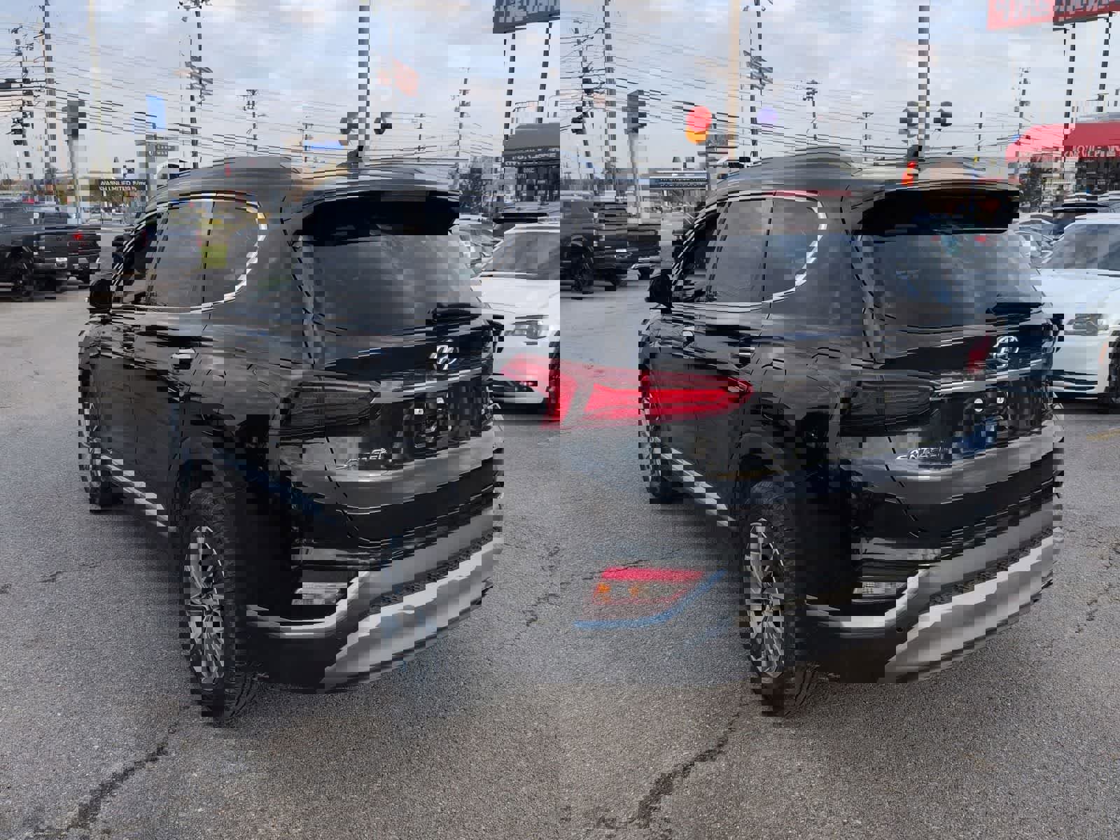 Used 2020 Hyundai Santa Fe SEL w/ Convenience + Premium Package image 6