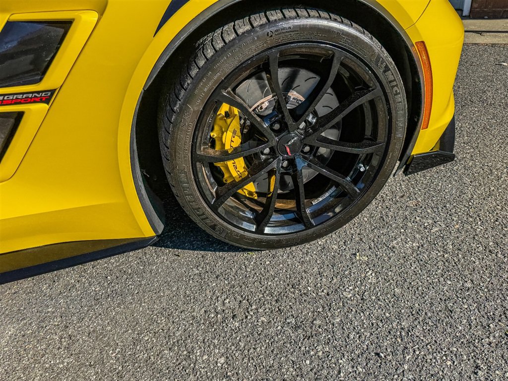 Used 2019 Chevrolet Corvette Grand Sport RWD image 35