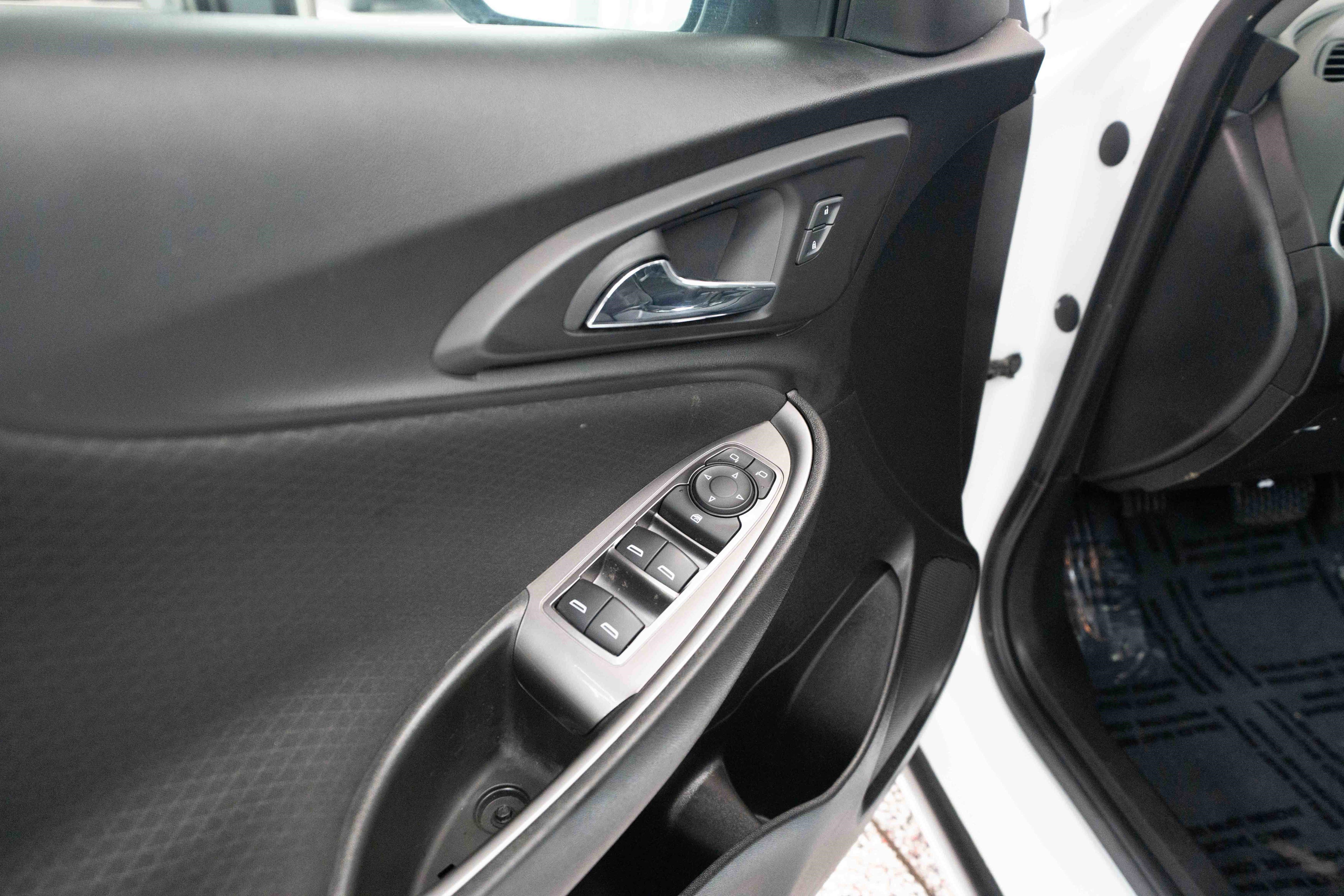 Used 2020 Chevrolet Malibu LS FWD image 7