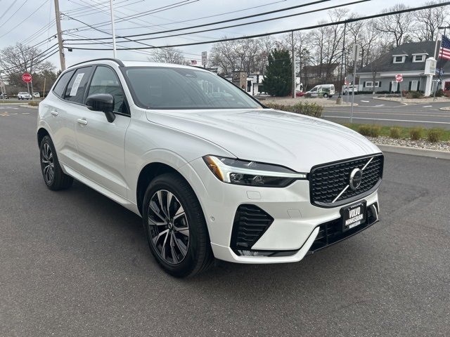 Certified 2025 Volvo XC60 B5 Plus image 6