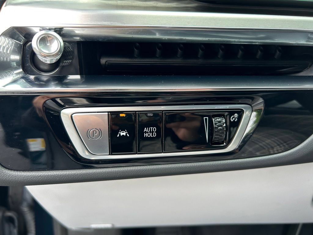 Used 2025 Cadillac Lyriq Luxury RWD image 53