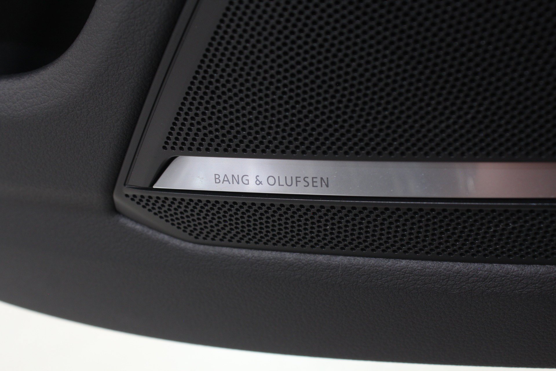 Used 2025 Audi S6 Premium Plus AWD/4WD image 43