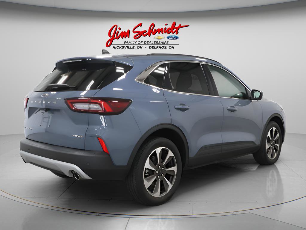 Used 2023 Ford Escape Platinum image 6