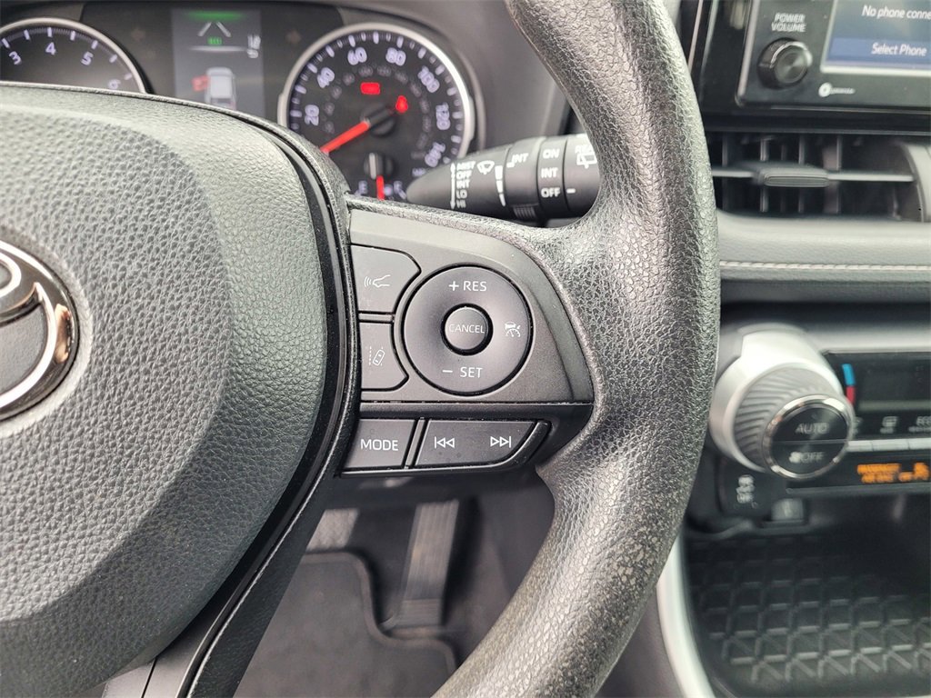 Used 2022 Toyota RAV4 XLE image 23