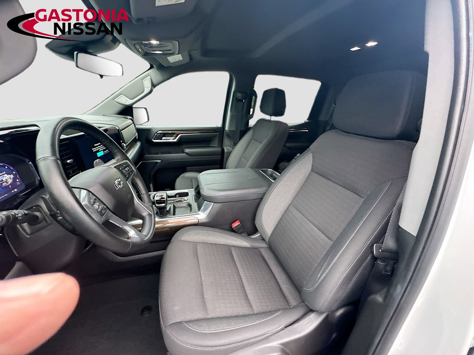 Used 2025 Chevrolet Silverado 1500 LT Trail Boss w/ Protection Package AWD/4WD image 27