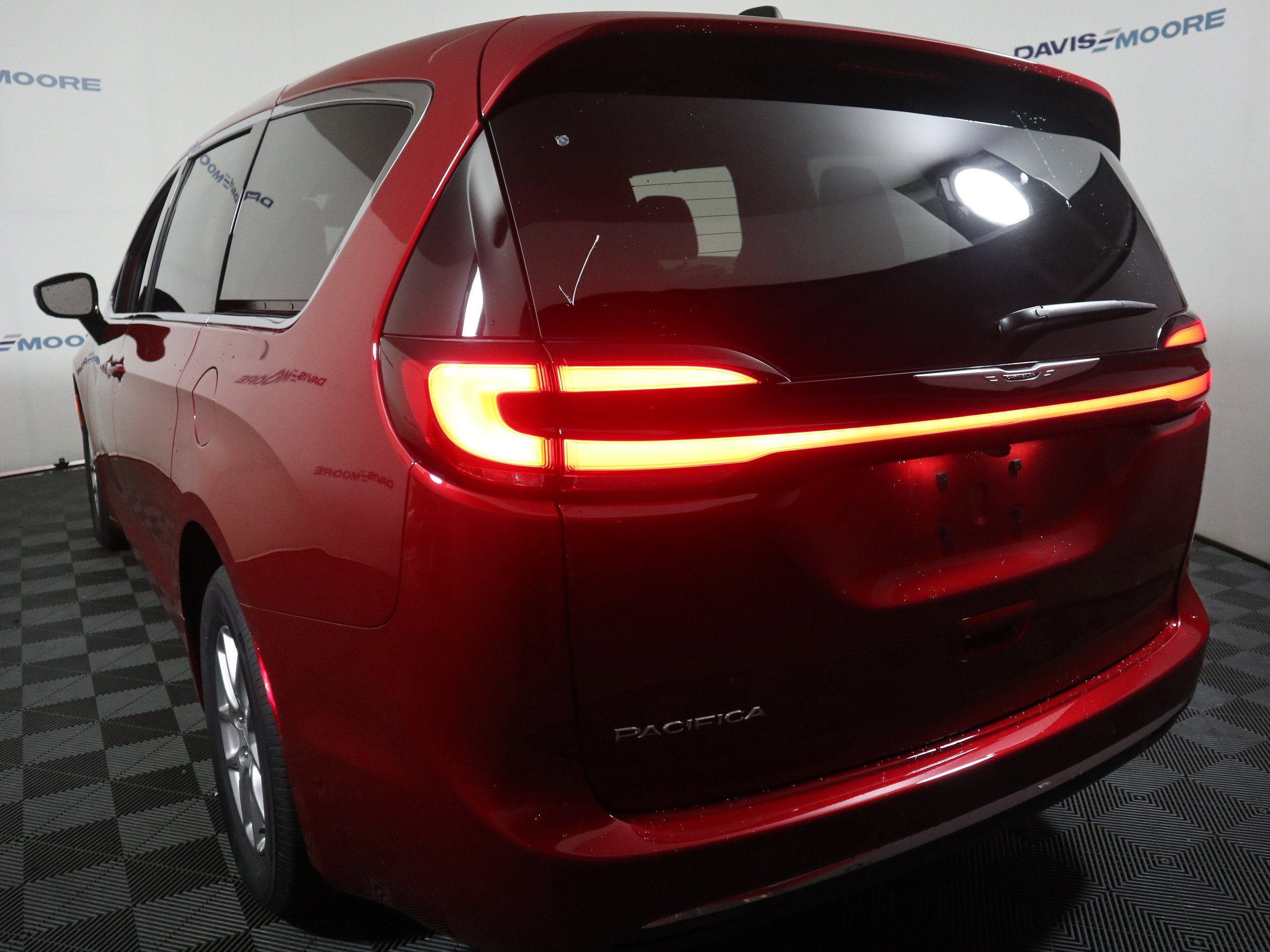 New 2026 Chrysler Pacifica Select image 9