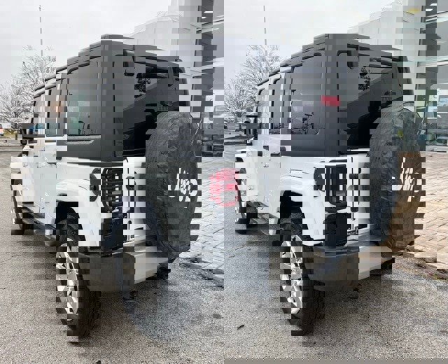 Certified 2018 Jeep Wrangler Unlimited Sahara w/ Connectivity Group image 8