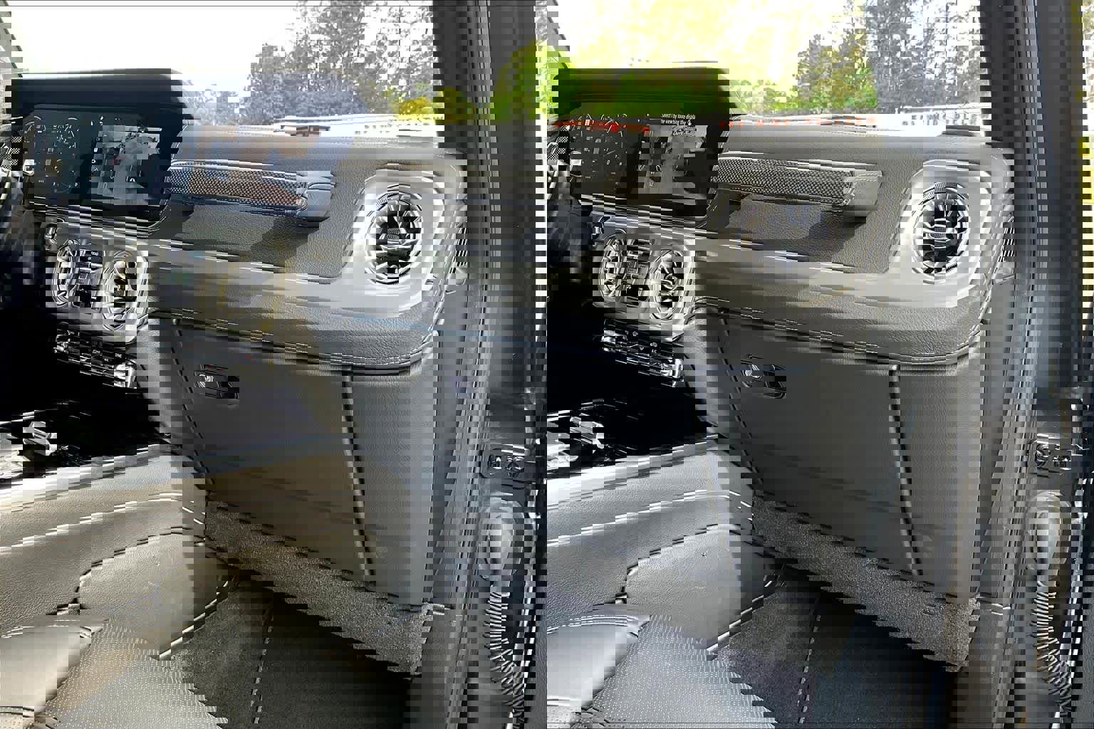 Used 2025 Mercedes-Benz G 63 AMG 4MATIC image 19