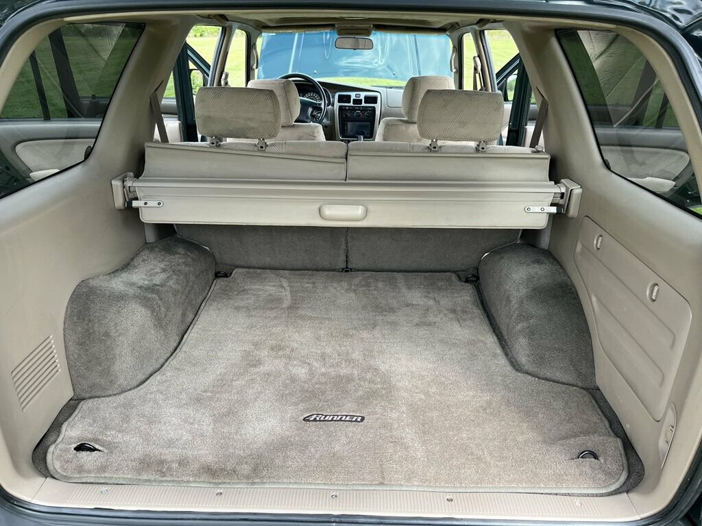 Used 2001 Toyota 4Runner SR5 AWD/4WD image 64