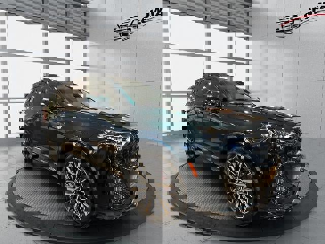 New 2025 Cadillac XT6 Sport w/ Technology Package