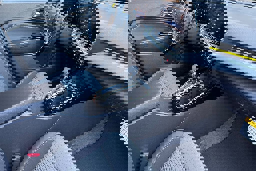 New 2026 Chevrolet Trax LT w/ Midnight Edition image 16