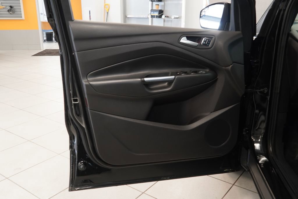 Used 2014 Ford Escape Titanium AWD/4WD image 6