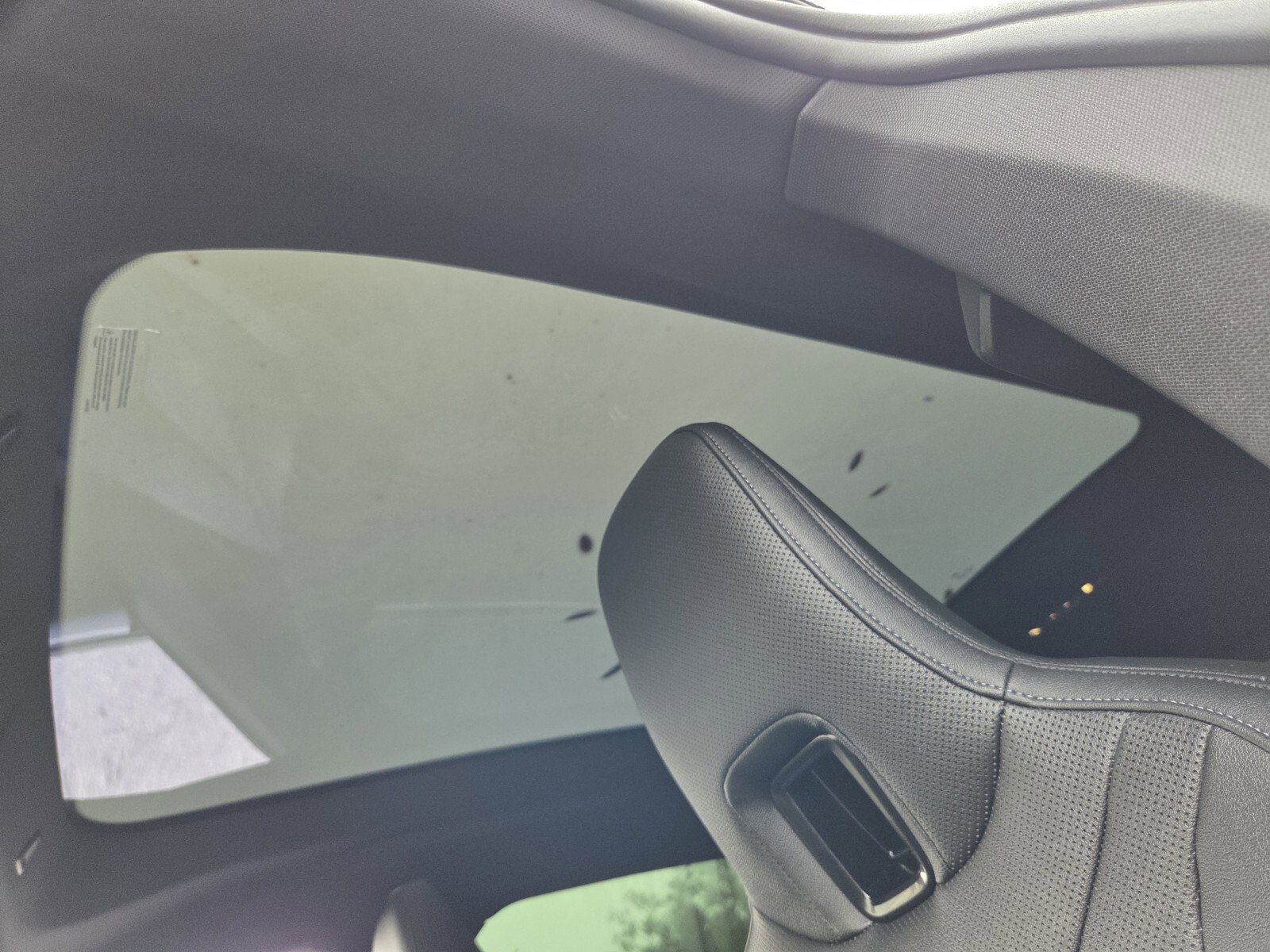 Used 2024 BMW iX xDrive50 w/ Premium Package image 19