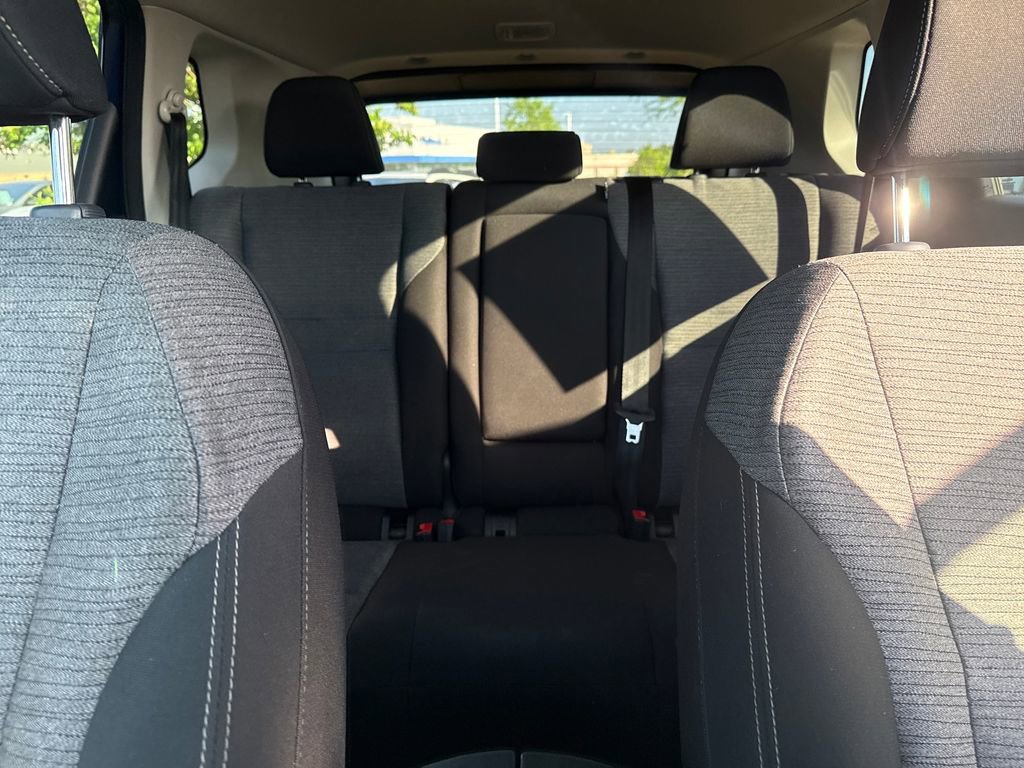 Used 2023 Nissan Rogue SV FWD image 28