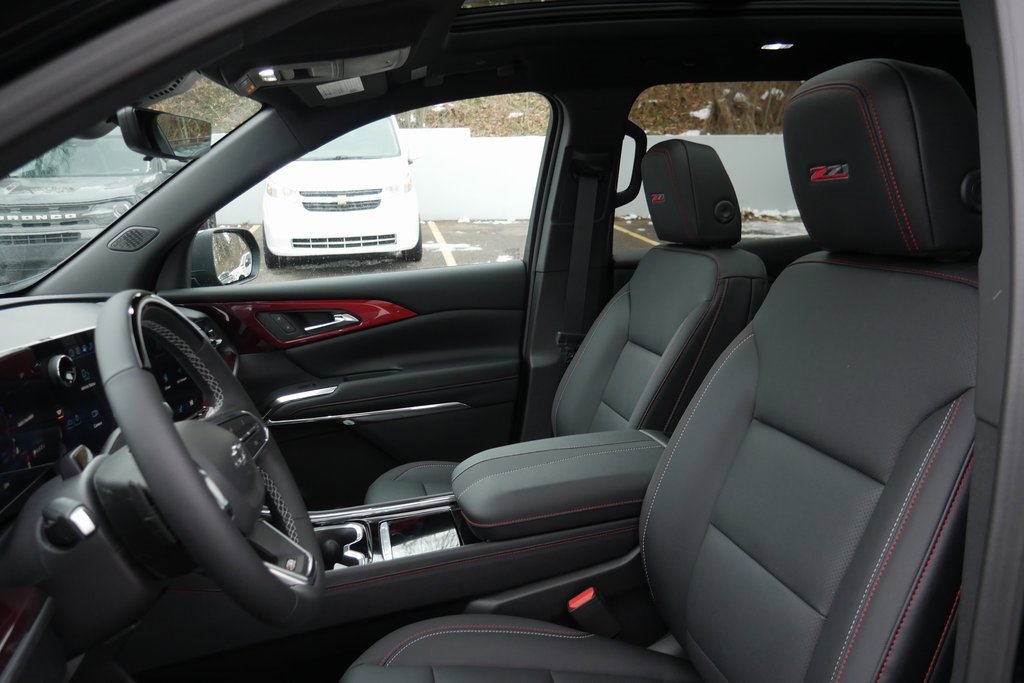 New 2026 Chevrolet Traverse Z71 w/ Enhanced Driving Package image 9
