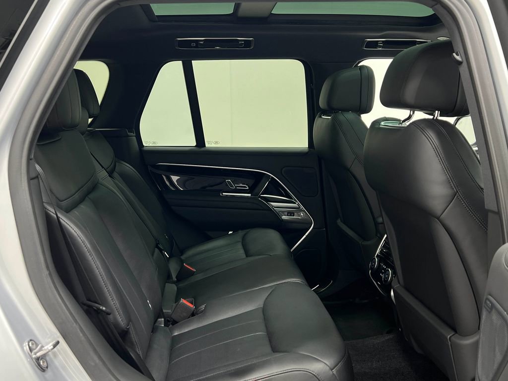 Used 2024 Land Rover Range Rover SE AWD/4WD image 34