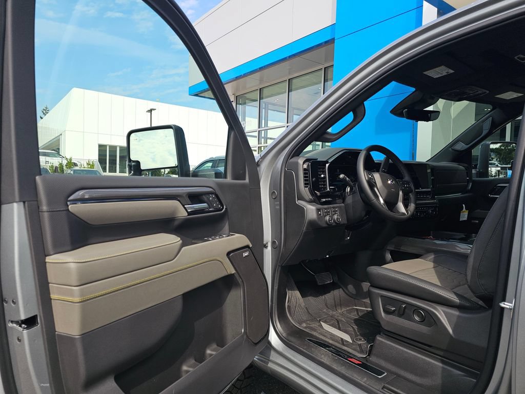 New 2026 Chevrolet Silverado 2500 ZR2 w/ LPO, Dark Essentials Package AWD/4WD image 23