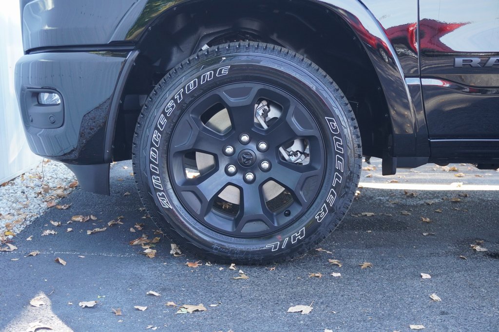 New 2026 RAM 1500 4x4 Crew Cab image 6