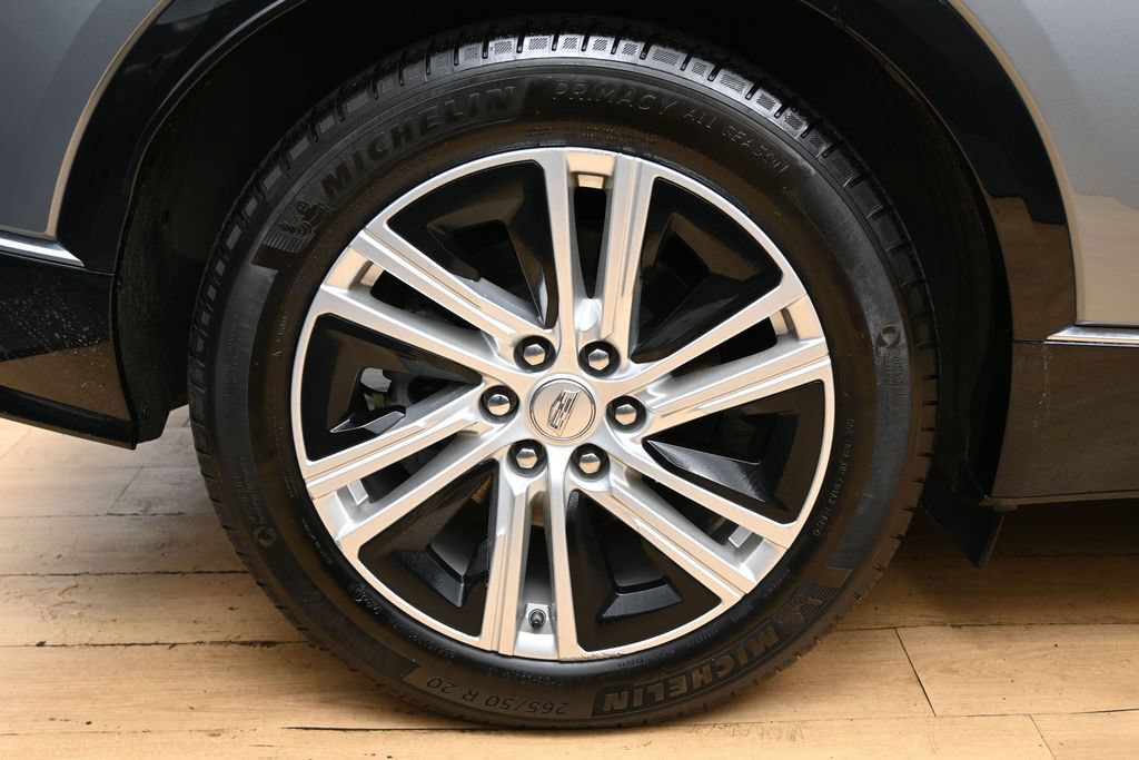Used 2024 Cadillac Lyriq Tech RWD image 11