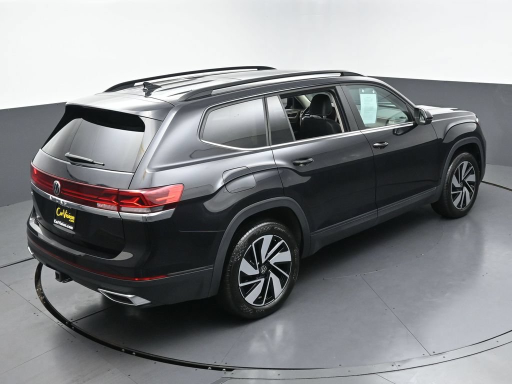 Used 2024 Volkswagen Atlas SE w/ Panoramic Sunroof Package FWD image 42