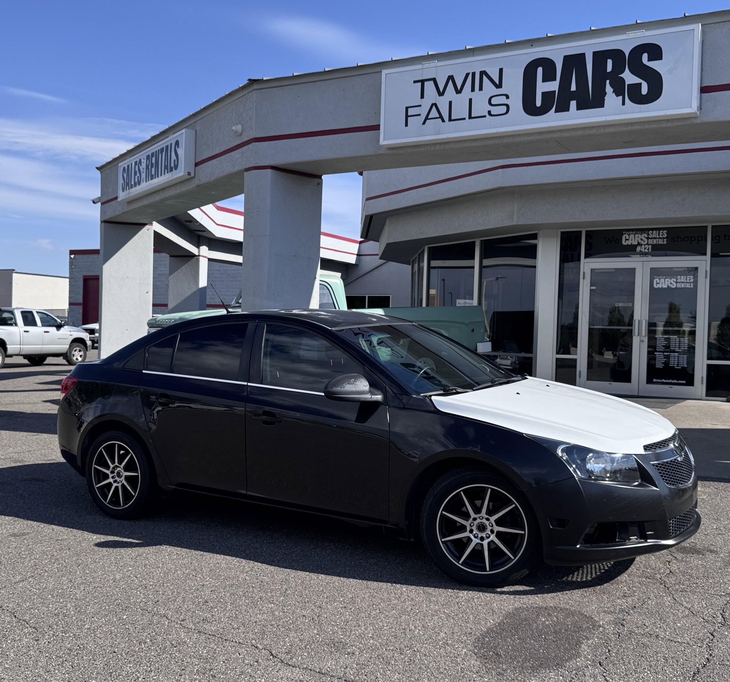 Used 2011 Chevrolet Cruze LT FWD image 2