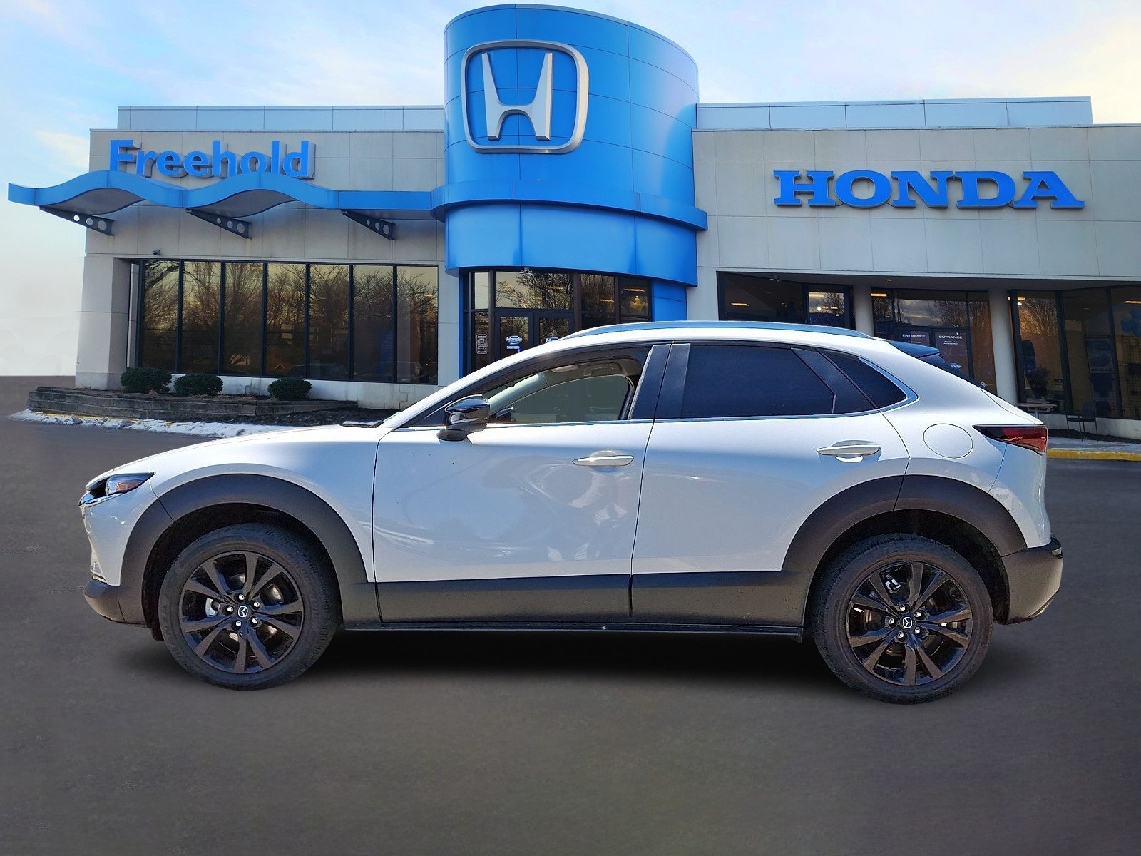 Used 2025 MAZDA CX-30 AWD 2.5 S w/ Select Sport Pkg image 4