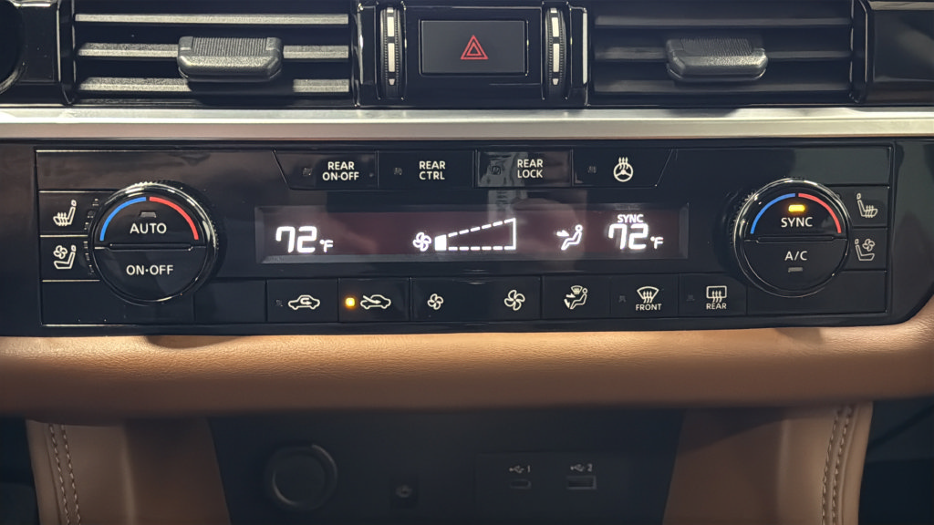 Used 2025 Nissan Pathfinder Platinum w/ Cargo Package AWD/4WD image 18
