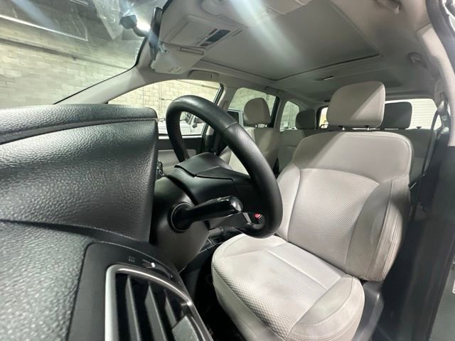 Used 2017 Subaru Forester 2.5i Premium w/ All-Weather Package image 14