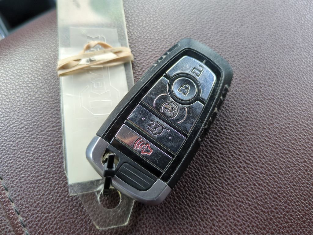 Used 2024 Ford Expedition Limited RWD image 25