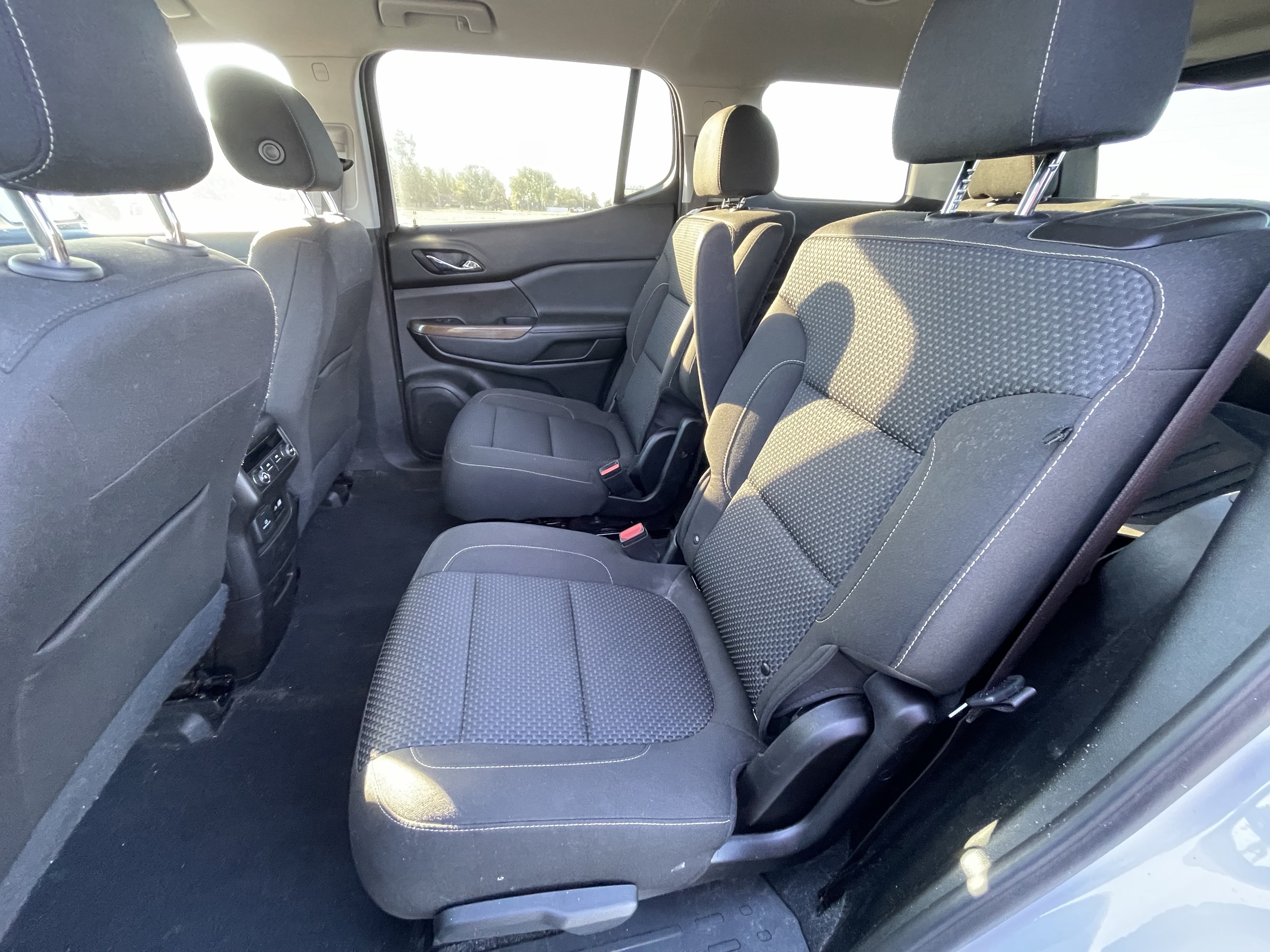 Used 2023 GMC Acadia SLE w/ Driver Convenience Package AWD/4WD image 13