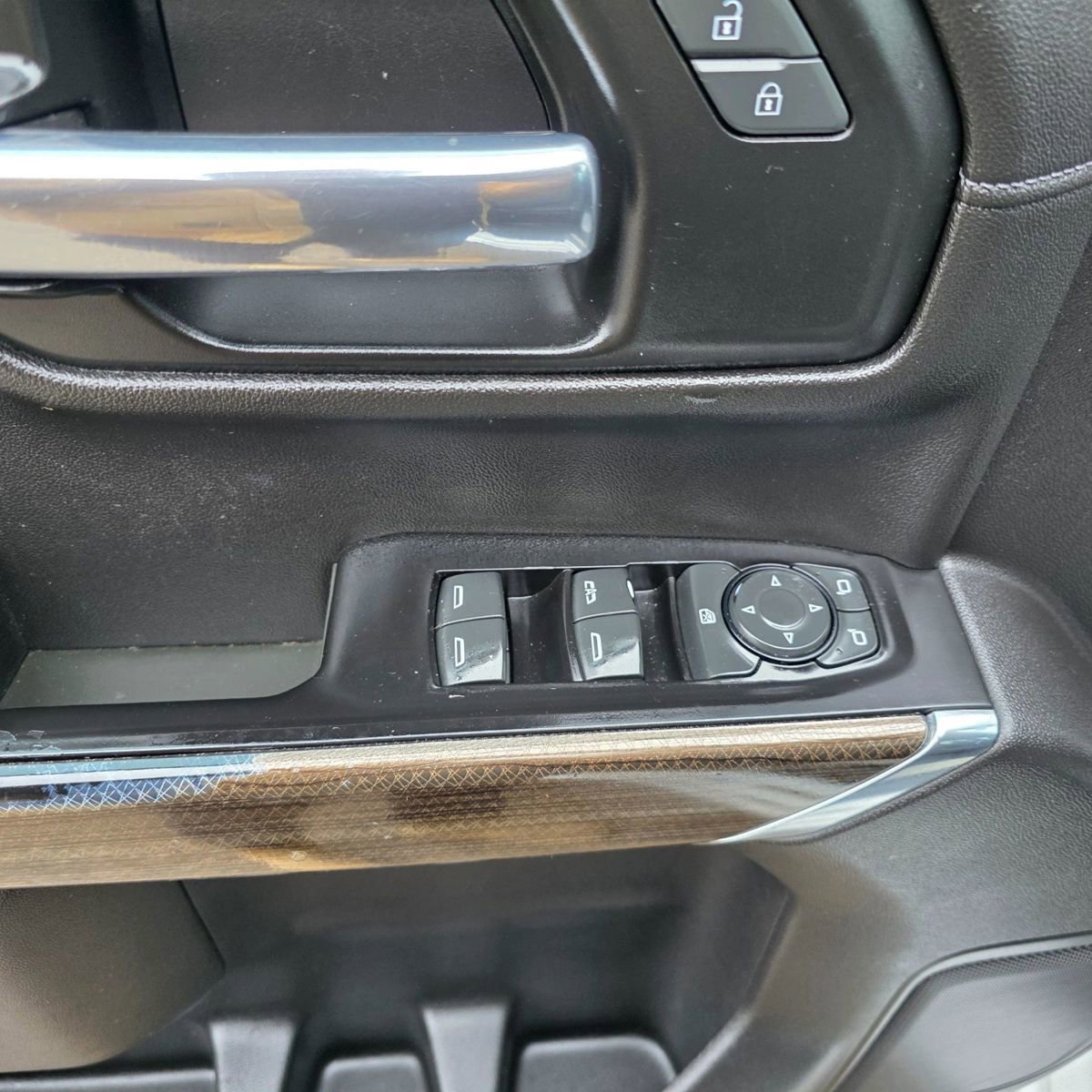 Used 2019 Chevrolet Silverado 1500 RST w/ All-Star Edition image 23