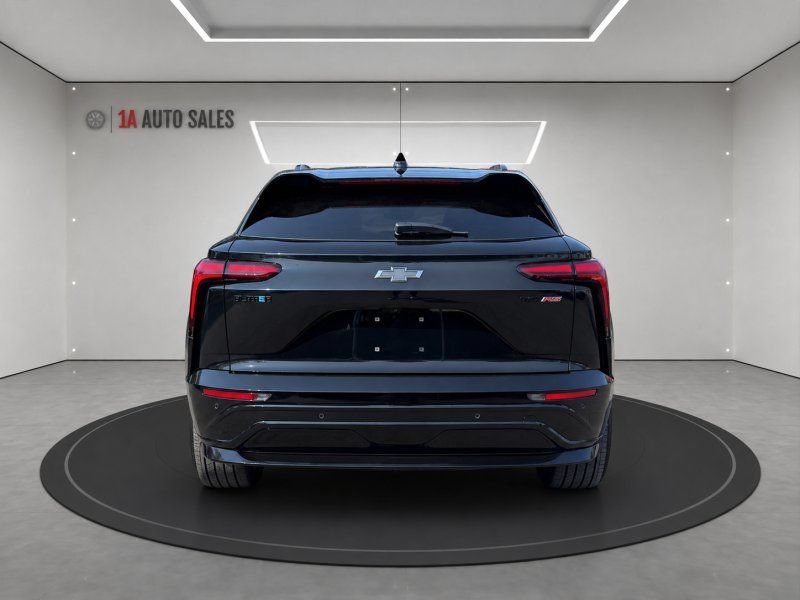 Used 2024 Chevrolet Blazer EV AWD RS image 4