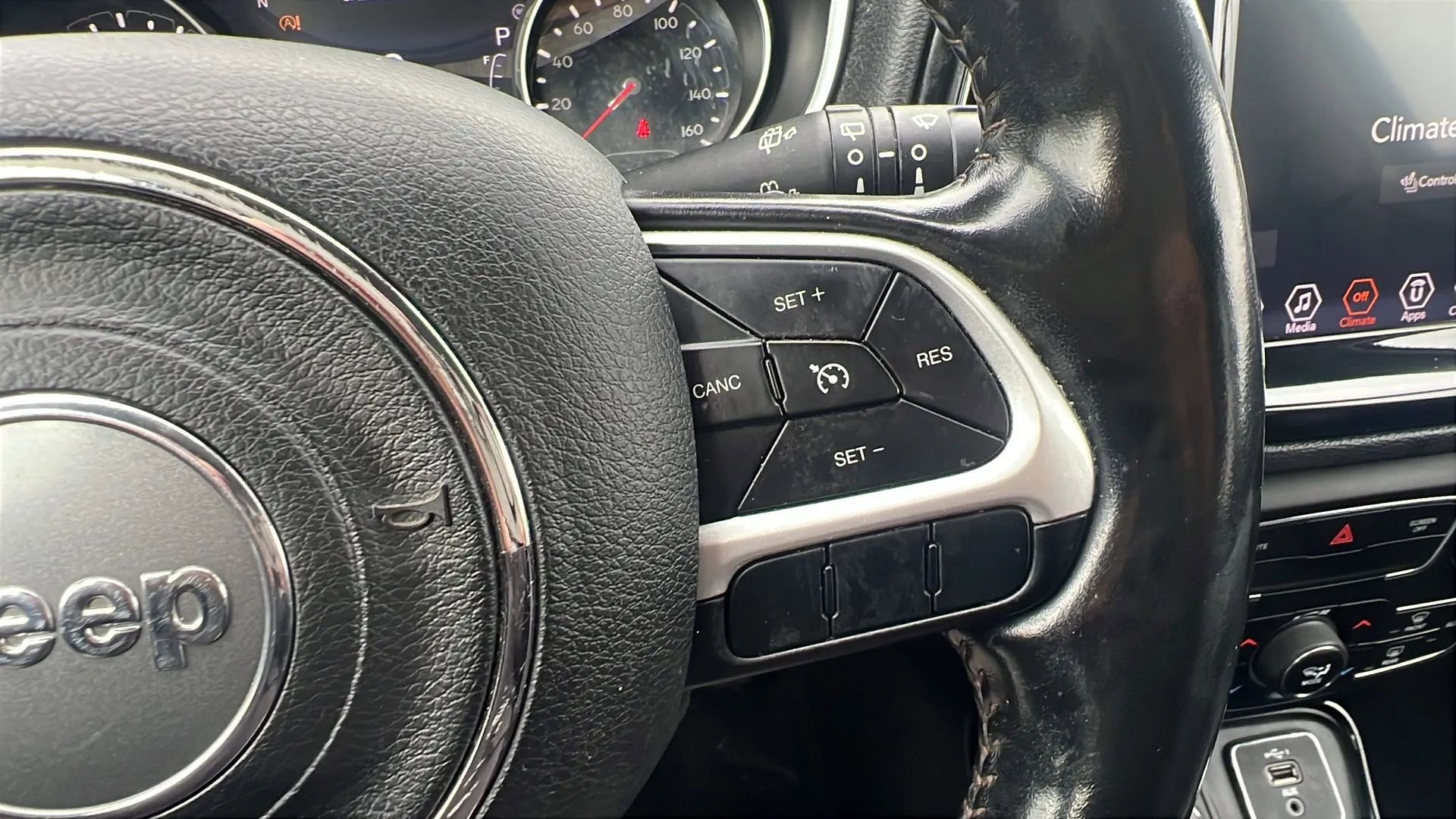 Used 2020 Jeep Compass Limited image 15