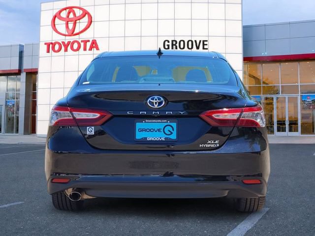 Used 2020 Toyota Camry XLE w/ Sunroof Package FWD image 5