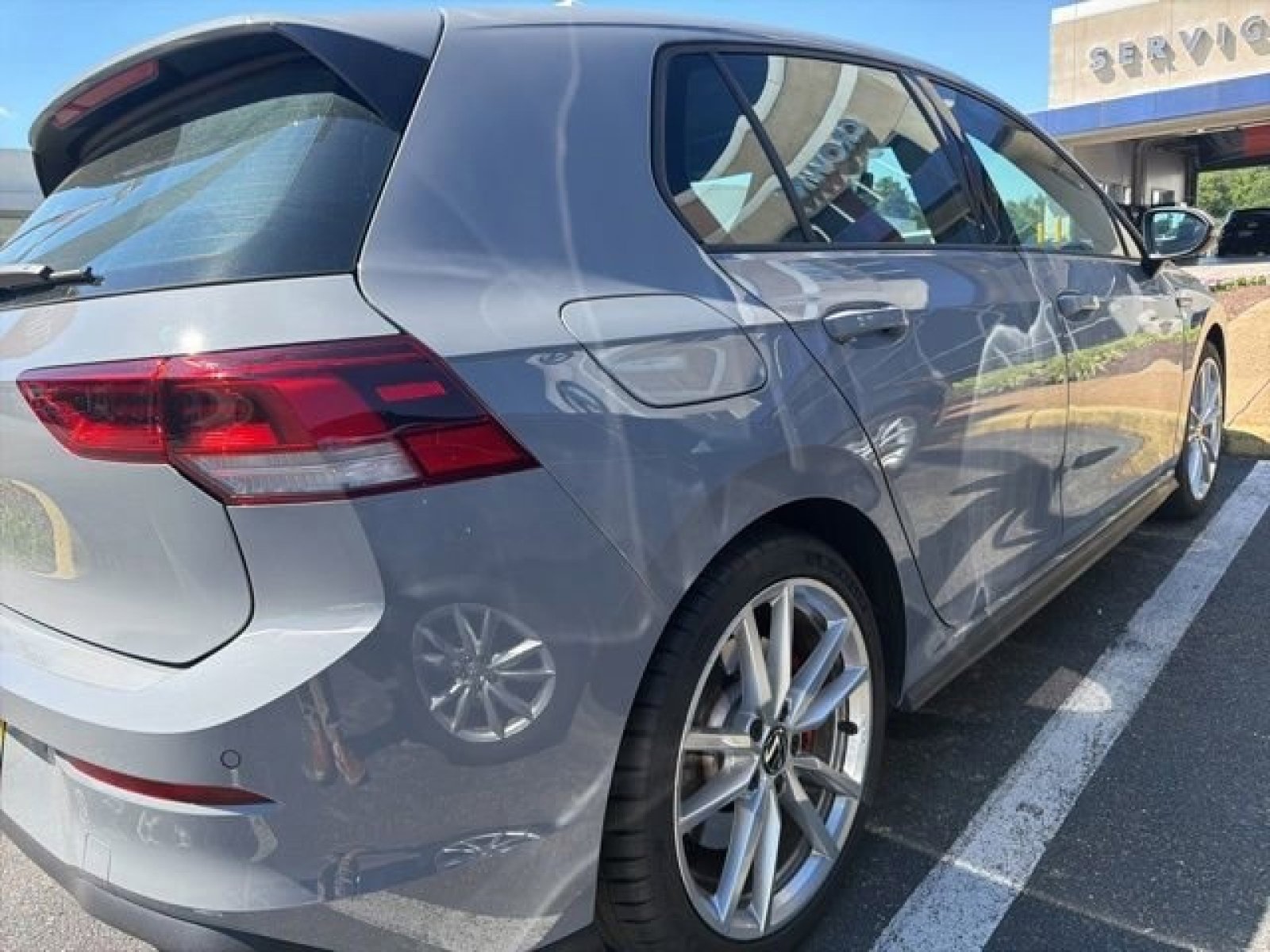 Used 2022 Volkswagen GTI SE FWD image 7