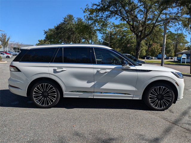 Used 2025 Lincoln Aviator Black Label image 11