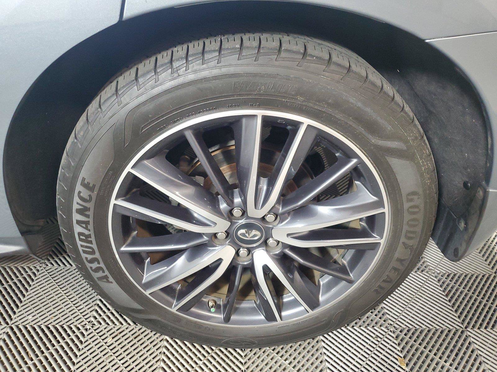 Used 2018 INFINITI QX60 FWD w/ Deluxe Technology Package image 10
