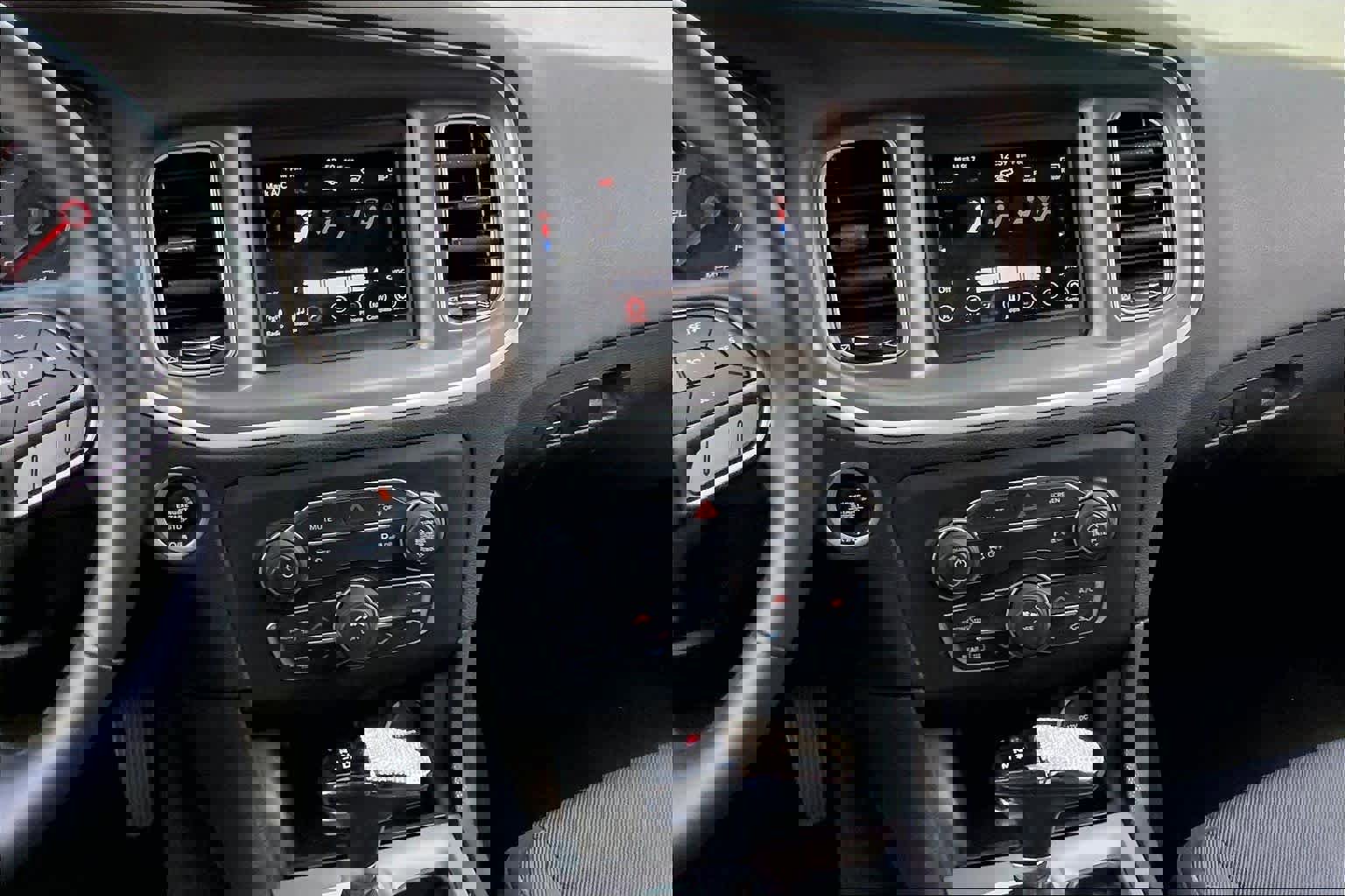 Used 2022 Dodge Charger SXT image 7