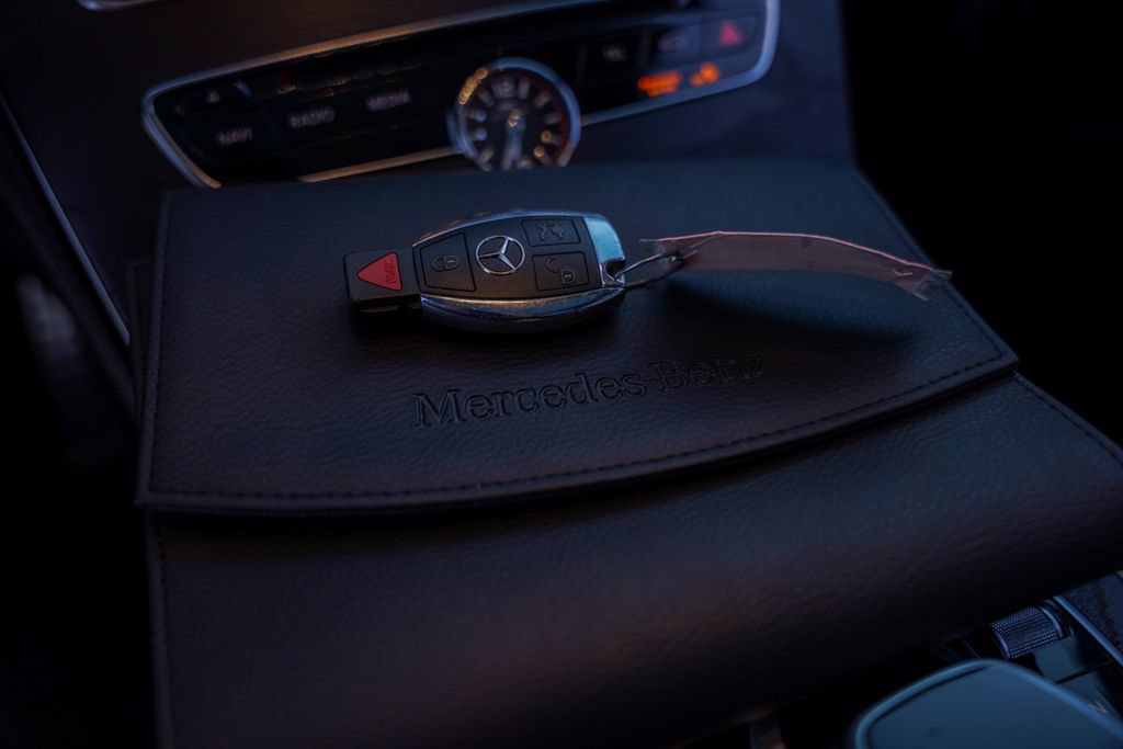 Used 2015 Mercedes-Benz C 63 AMG S image 29