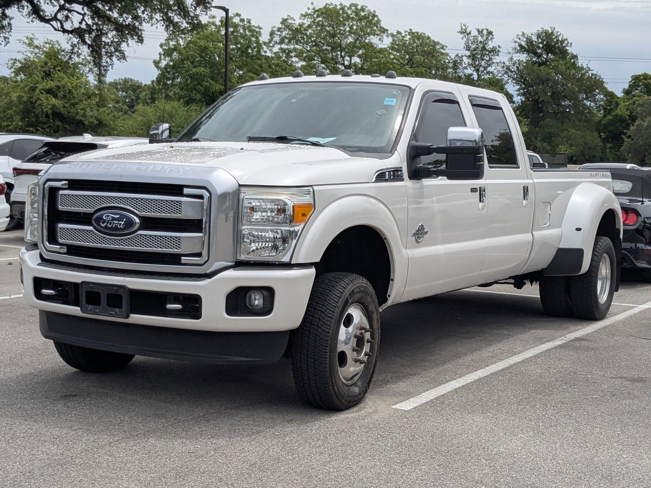 Used 2015 Ford F350 Platinum AWD/4WD image 3