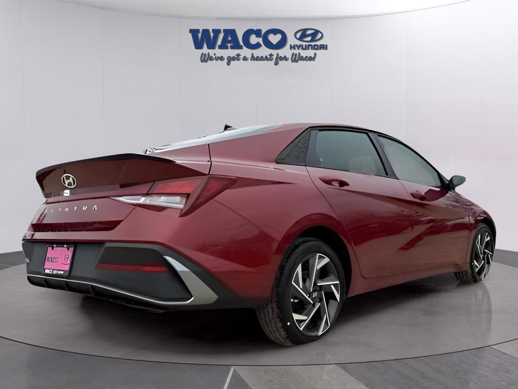 Used 2025 Hyundai Elantra Sport image 10