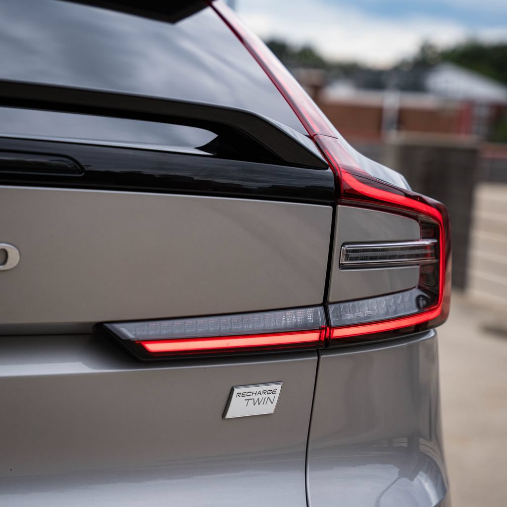 Certified 2023 Volvo C40 P8 Recharge Plus AWD/4WD image 6