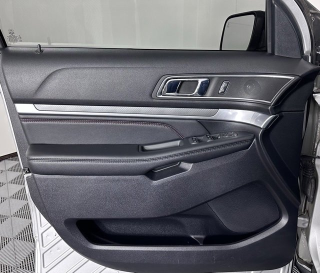 Used 2019 Ford Explorer Sport image 7