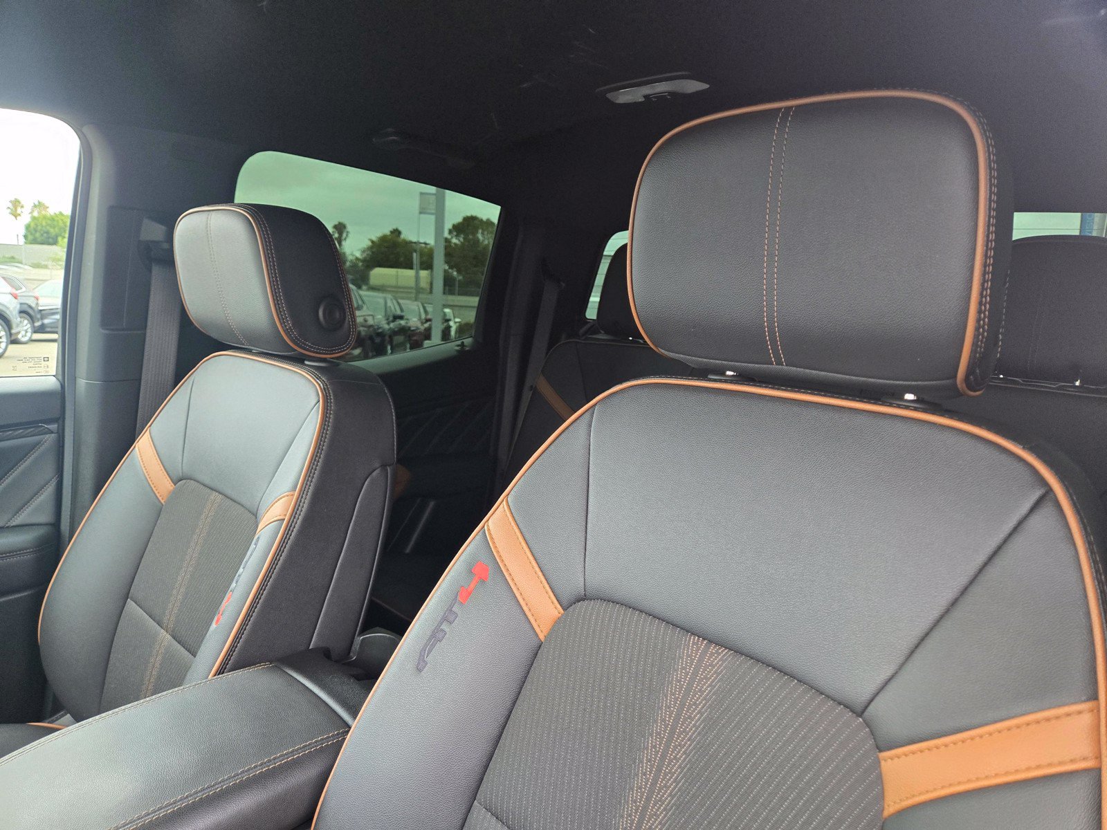 Used 2023 GMC Canyon AT4 AWD/4WD image 15