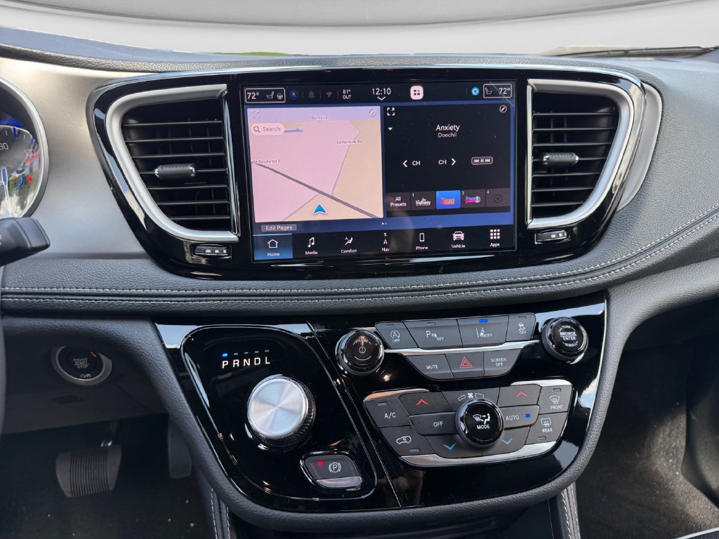 New 2027 Chrysler Pacifica Limited AWD/4WD image 13