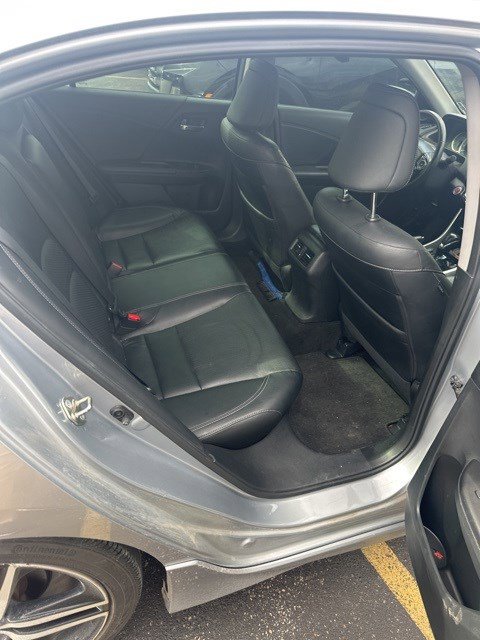 Used 2017 Honda Accord Touring image 16