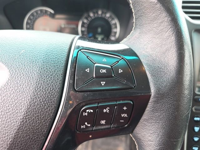 Used 2016 Ford Explorer Platinum AWD/4WD image 14
