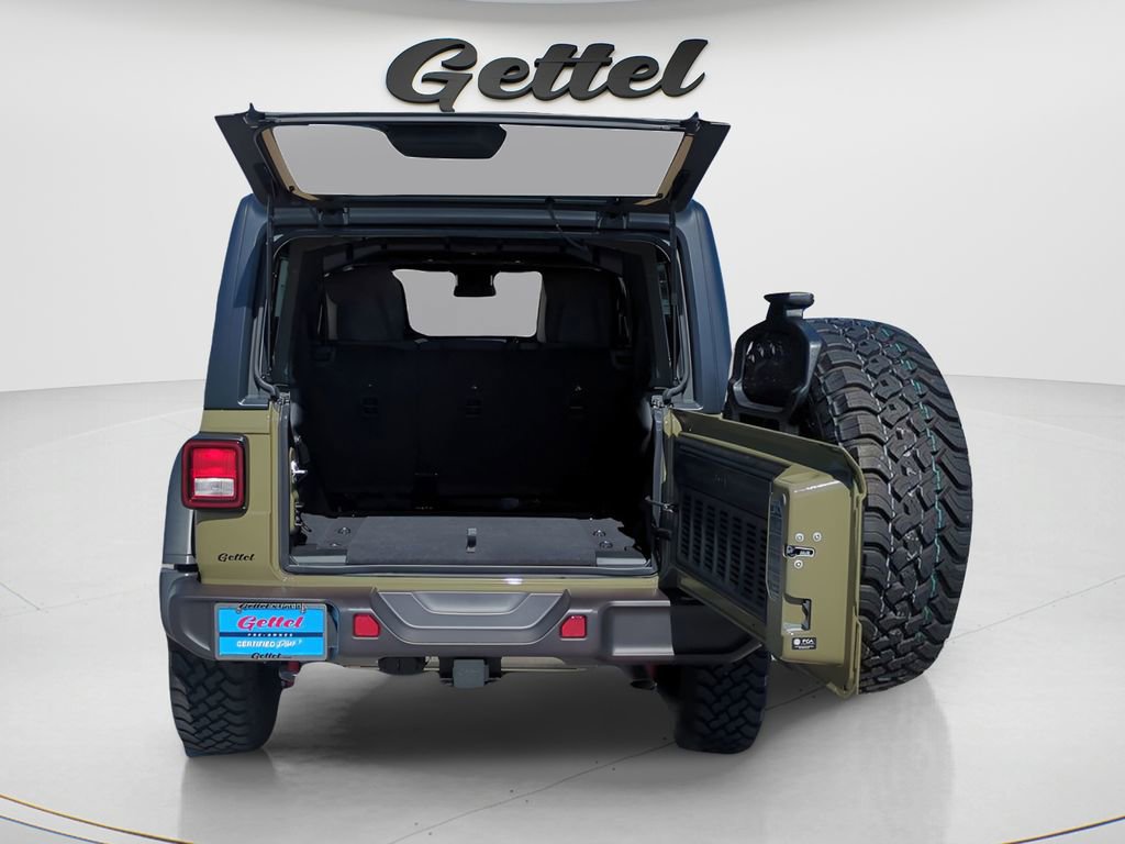 Used 2025 Jeep Wrangler Willys image 13