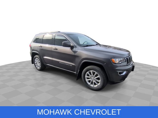 Used 2021 Jeep Grand Cherokee Laredo AWD/4WD image 2